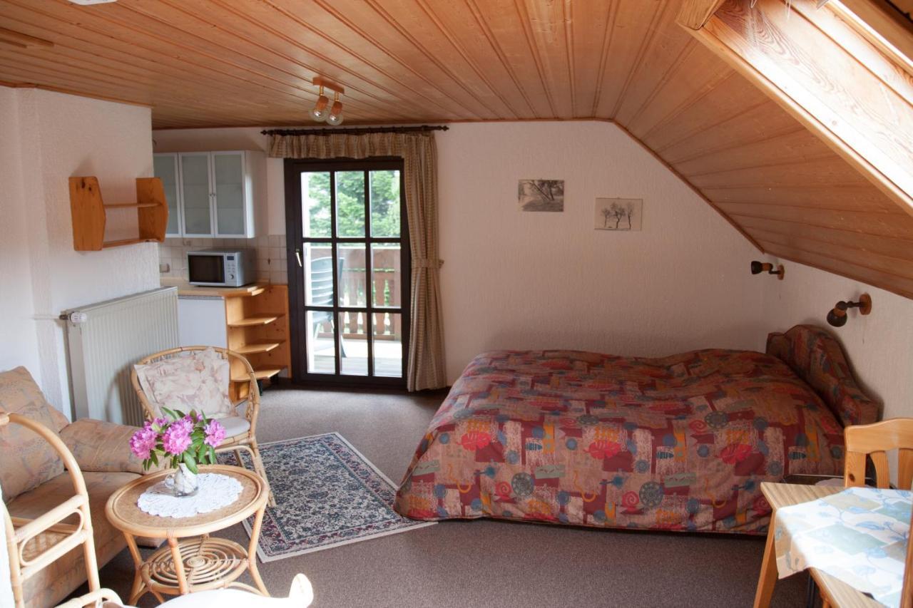 Haus Am Wald - Urlaub Am Nationalpark Apartment Langweiler  Exterior photo
